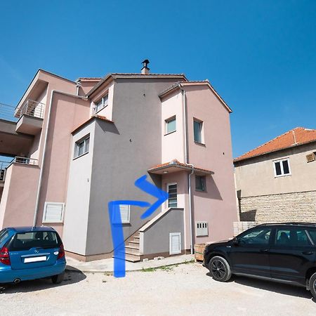Apartments Grubisic - Sibenik - Parking Included Ruang foto